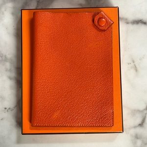 Hermes Tarmac Passport Holder